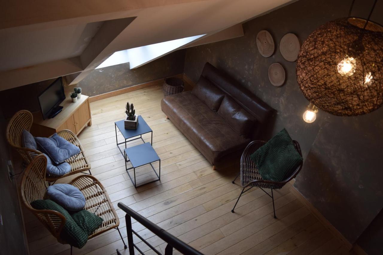 Le Patio Belle Maison En Plein Centre Ville, Avec Grande Terrasse Au Calme Bastogne Exterior foto